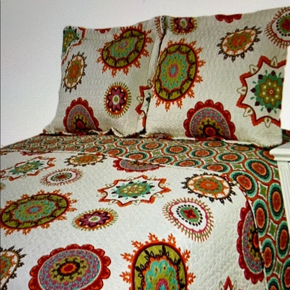 Royal Tradition Julia-Warm coverlet/quilt - Picture 2 of 7